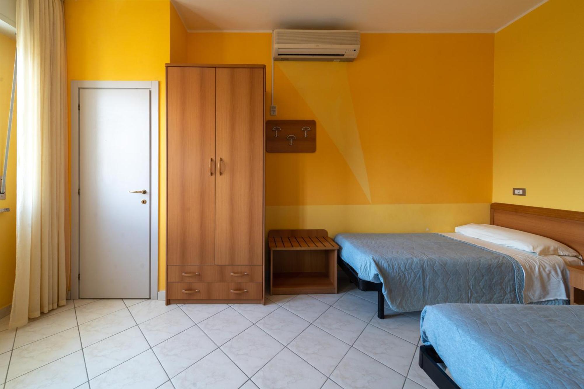 Hotel Casadei Fano Exterior photo