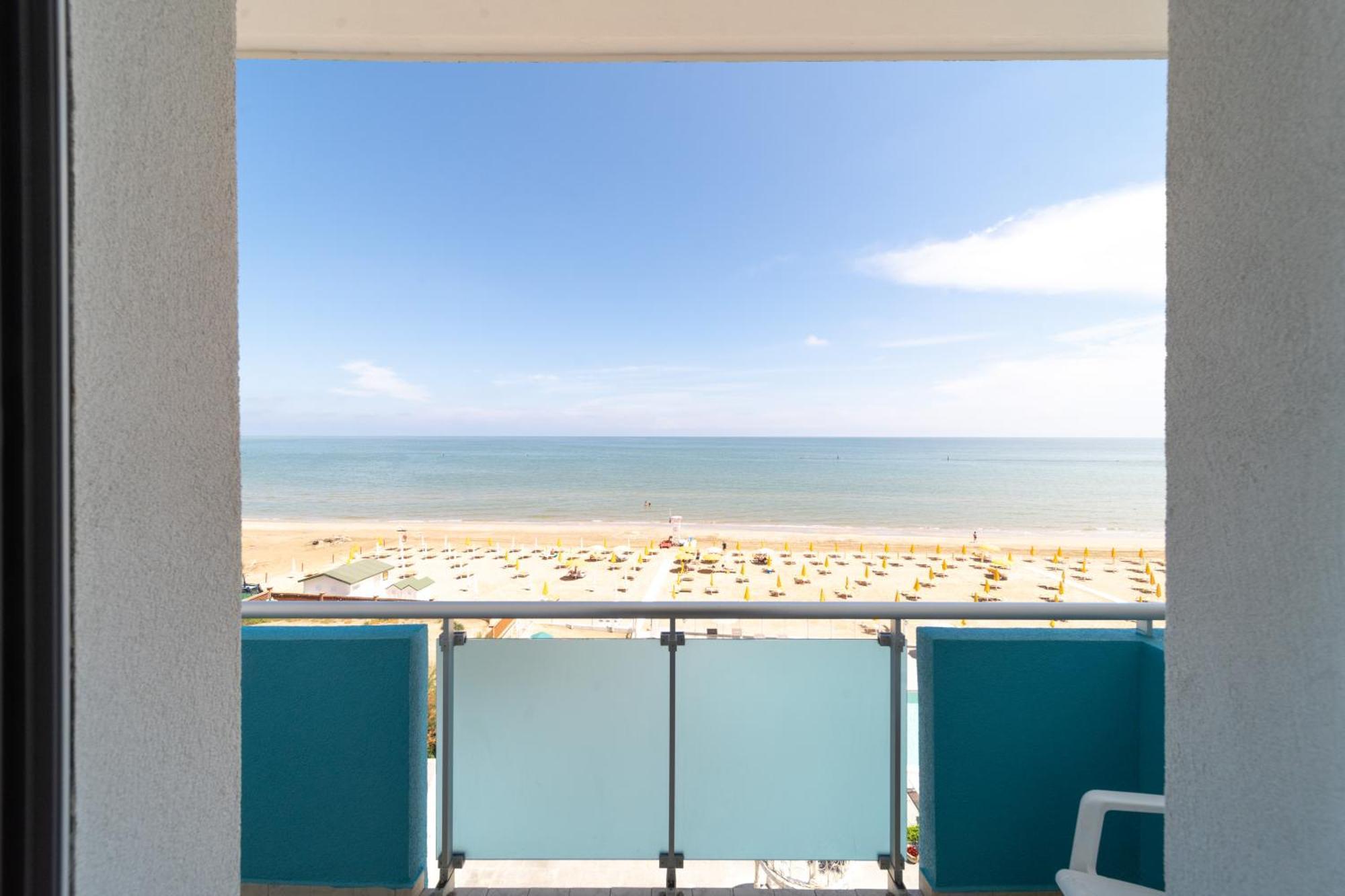 Hotel Casadei Fano Exterior photo