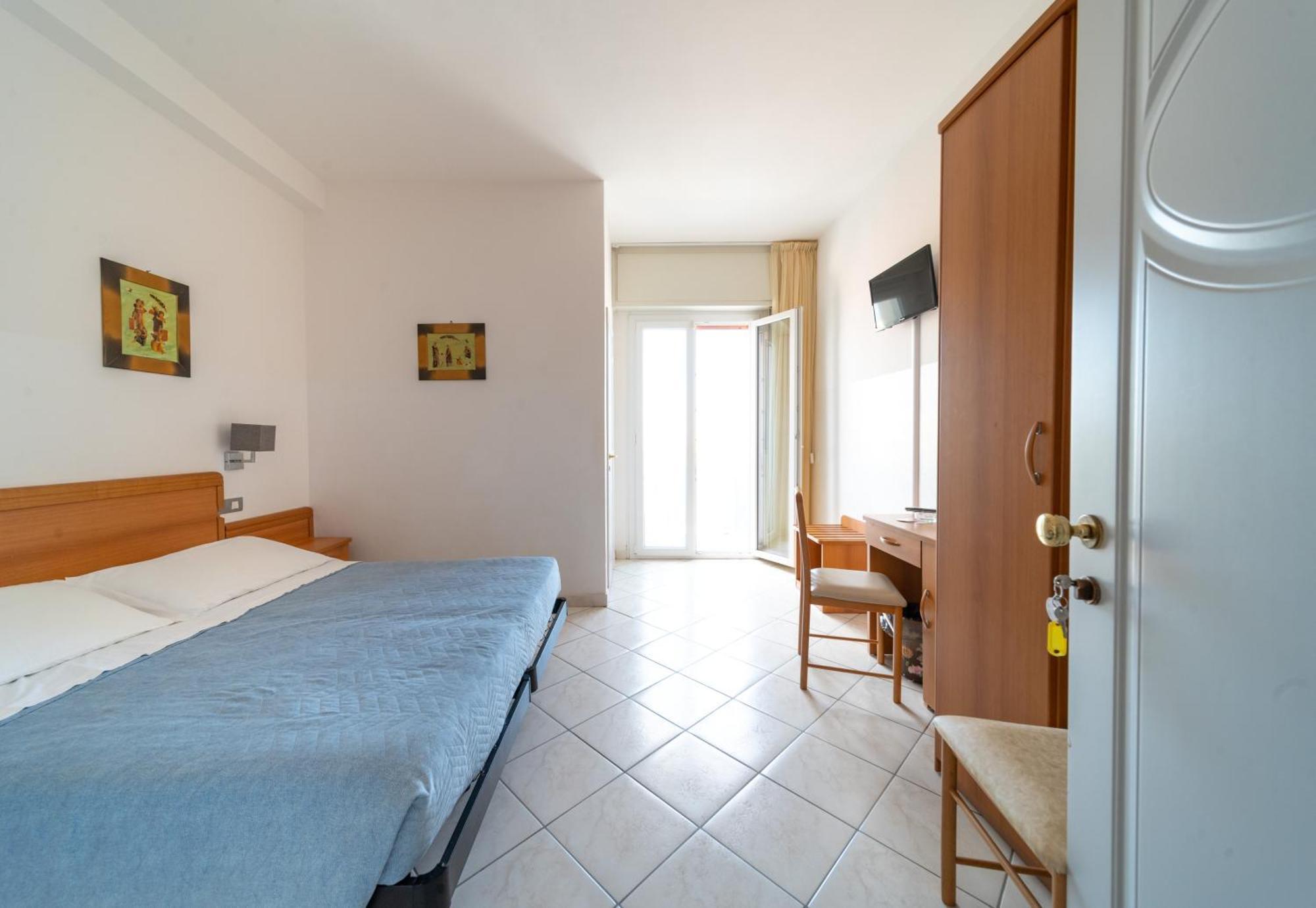 Hotel Casadei Fano Exterior photo