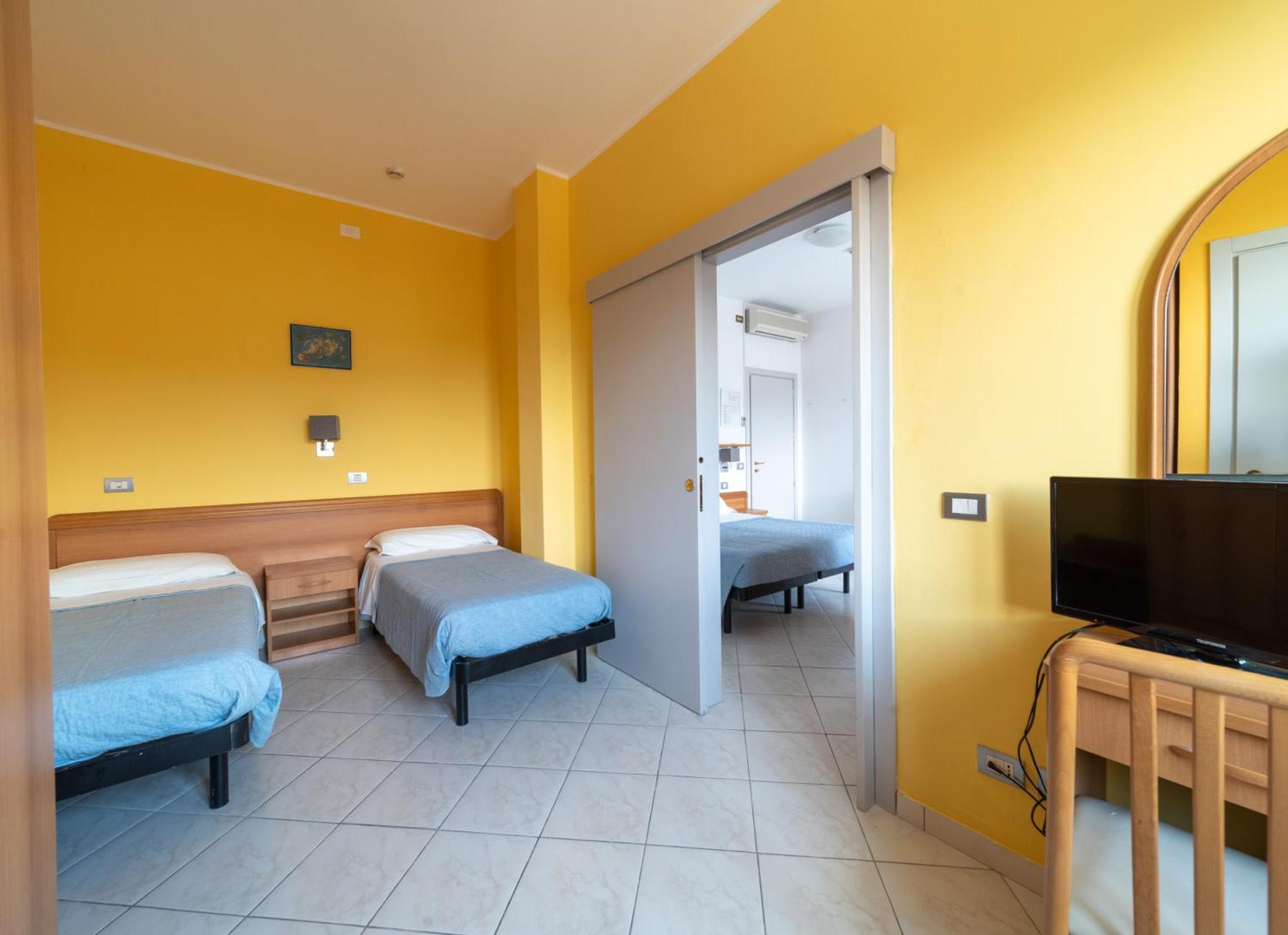 Hotel Casadei Fano Exterior photo